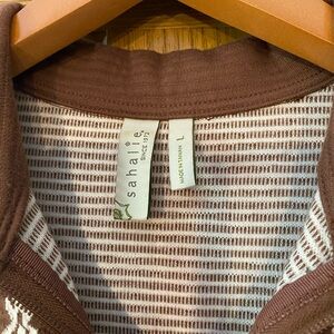 Sahalie Chocolate and Cream Knit Top